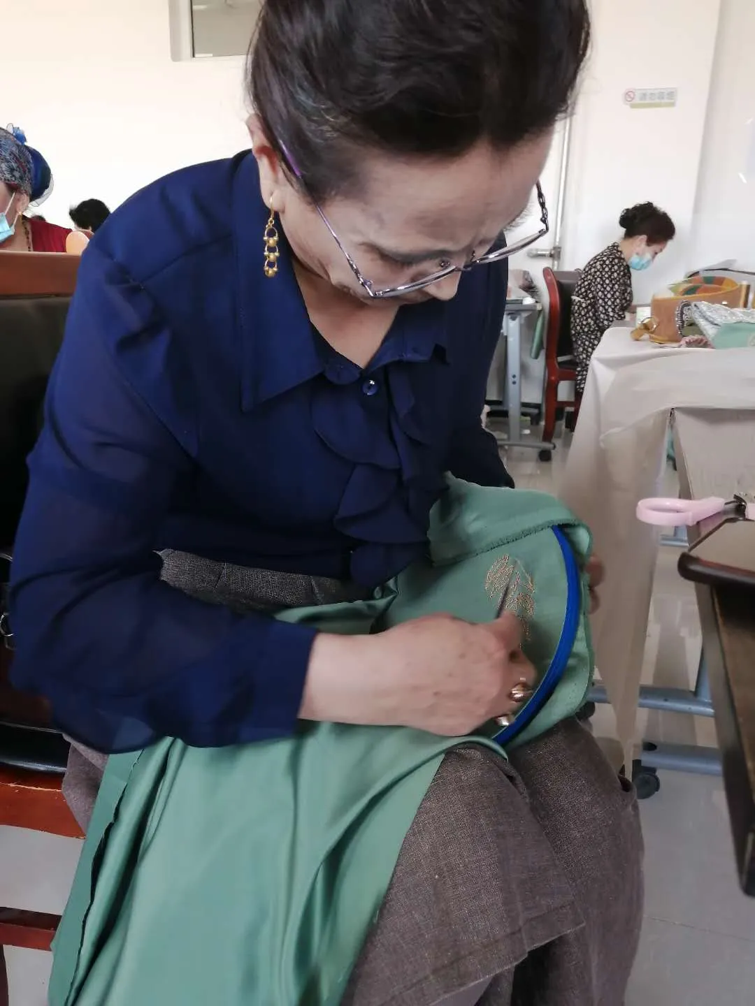 Kazakh Embroidery Master