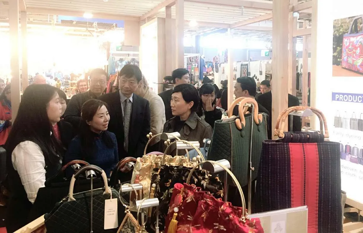 Yunbuyao 2017 Paris Exhibition